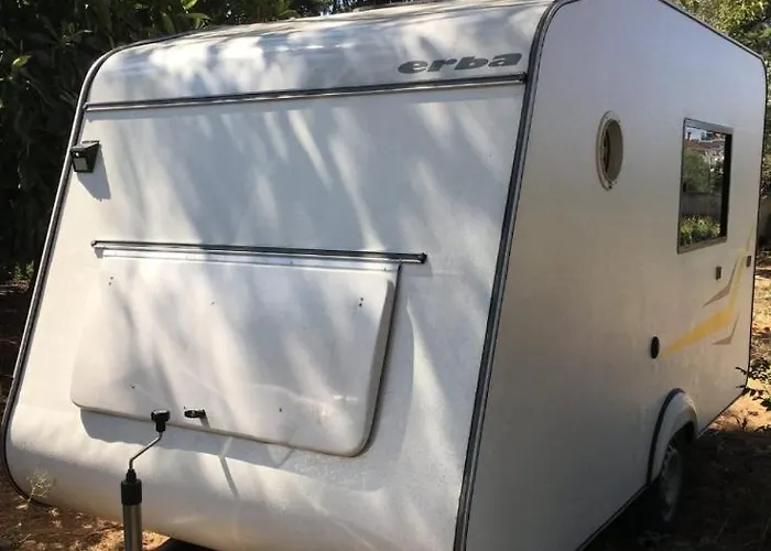 Otel Fethi Bey Parkı